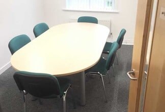 2 Scarlow St, Port Glasgow for lease Interior Photo- Image 2 of 7