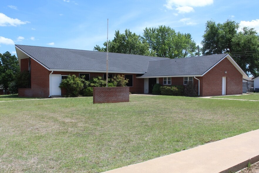 2425 Santa Fe St, Woodward, OK for sale - Building Photo - Image 3 of 33