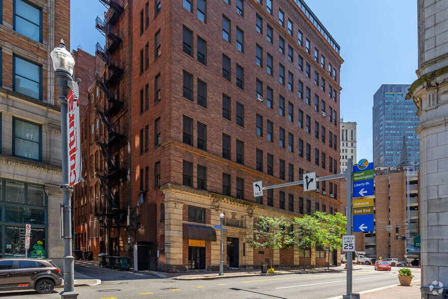 901 Liberty Ave, Pittsburgh, PA for sale - Building Photo - Image 2 of 6