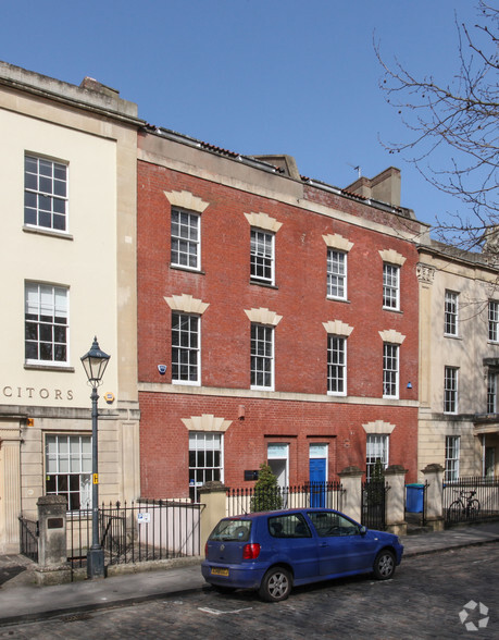 49-50 Queen Sq, Bristol for lease - Primary Photo - Image 1 of 2