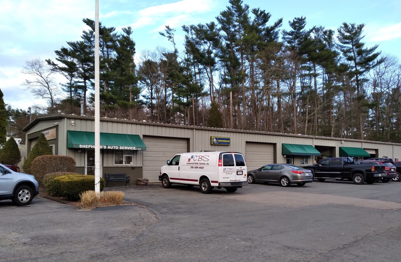 104 Mattakeesett St, Pembroke, MA 02359