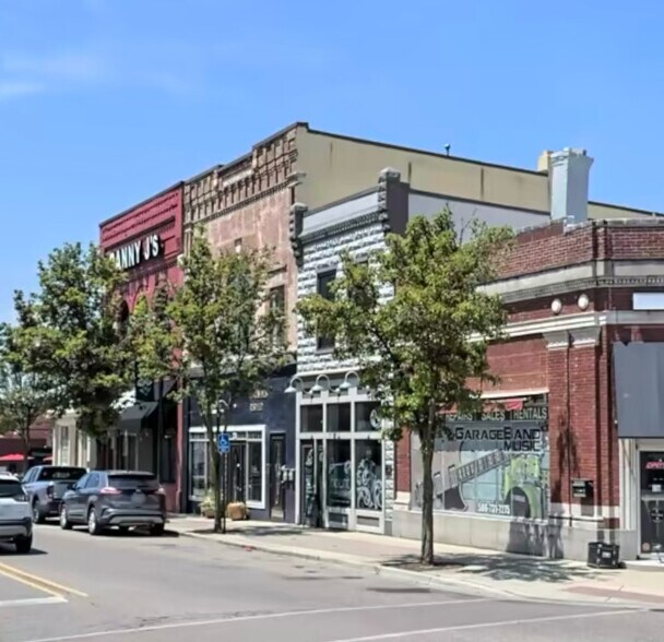 7765-7769 Auburn Rd, Utica, MI for sale - Building Photo - Image 1 of 1