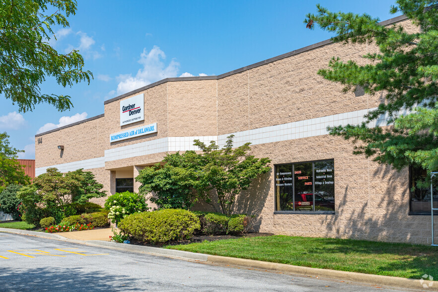 144 Quigley Blvd, New Castle, DE for lease - Primary Photo - Image 1 of 9