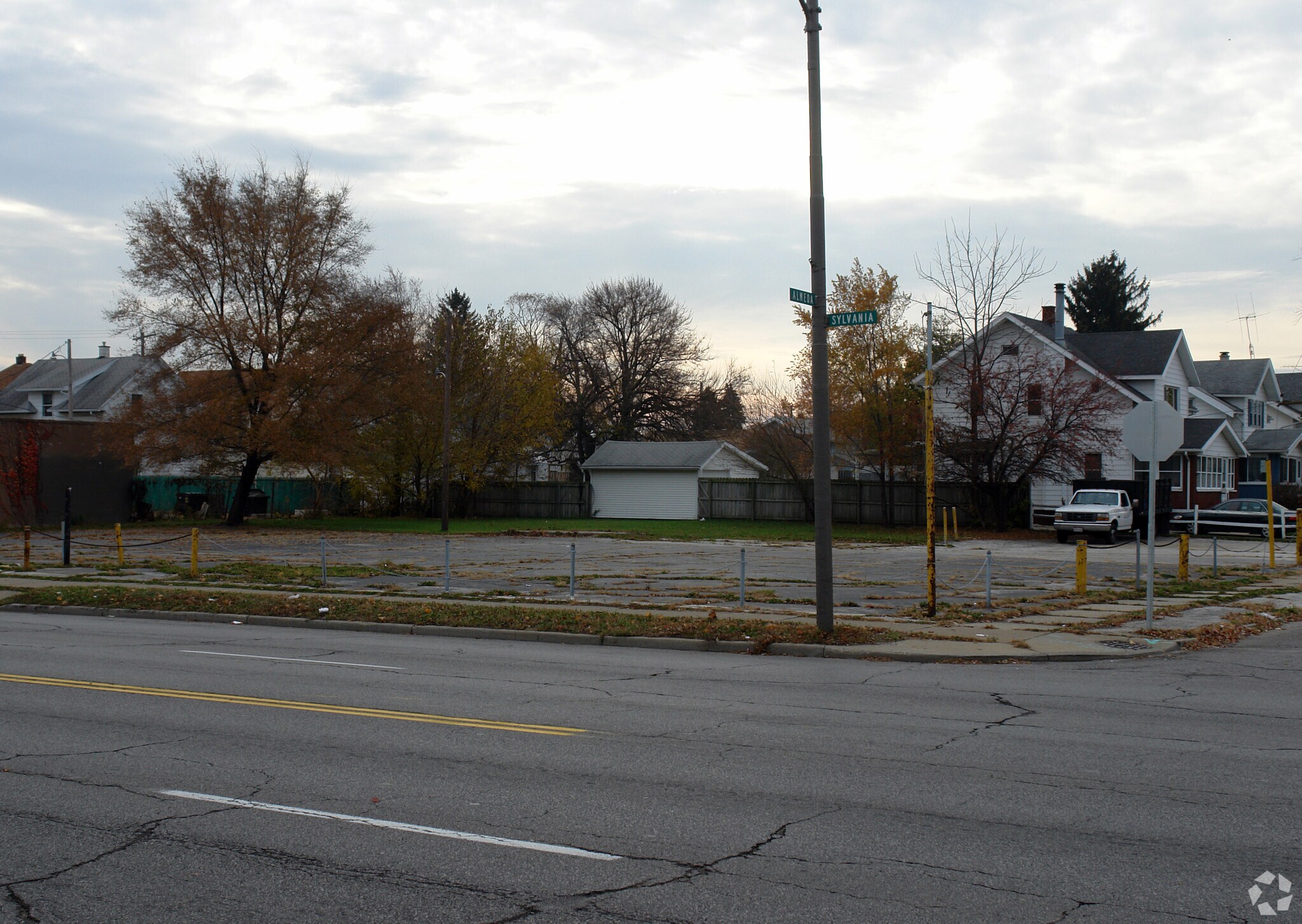 1551-1557 W Sylvania Ave, Toledo, OH for sale Primary Photo- Image 1 of 1