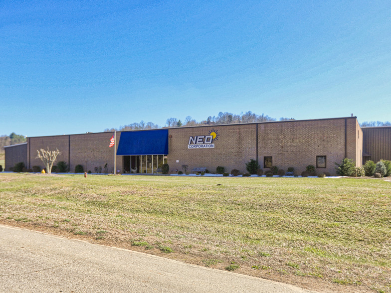 289 Silkwood Dr, Canton, NC for sale - Building Photo - Image 1 of 1