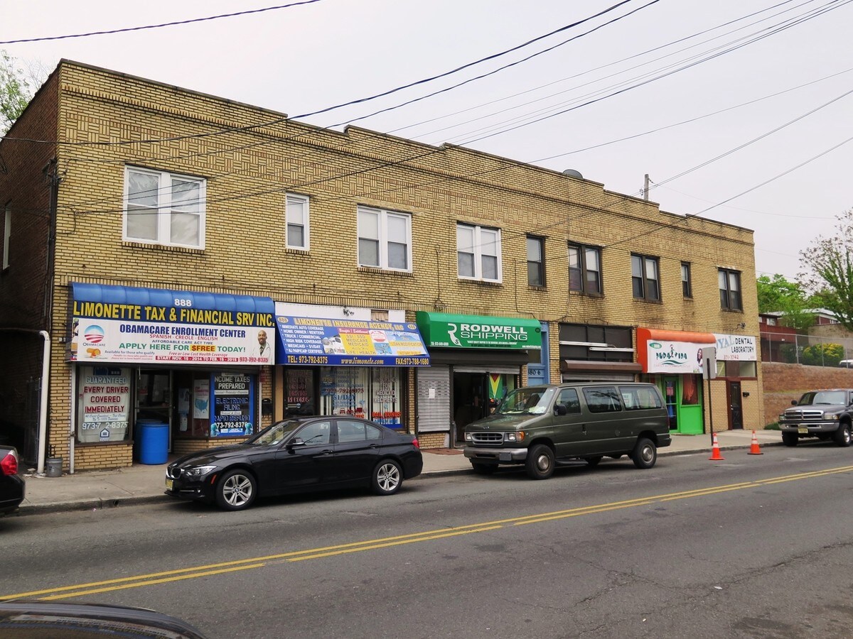 880 Stuyvesant Ave, Irvington, NJ 07111