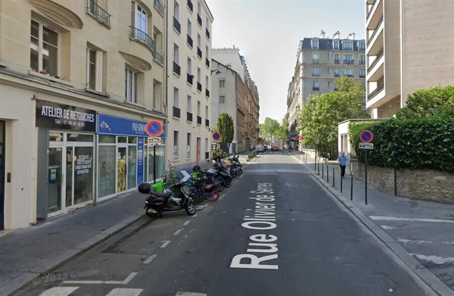 Retail in Paris for lease - Building Photo - Image 2 of 5