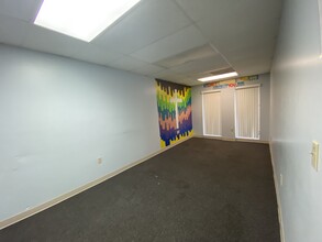 1200 N Central Ave, Kissimmee, FL for lease Interior Photo- Image 1 of 9