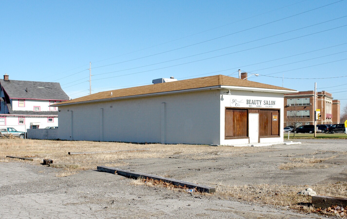 1308 Palmyra Rd SW, Warren, OH 44485