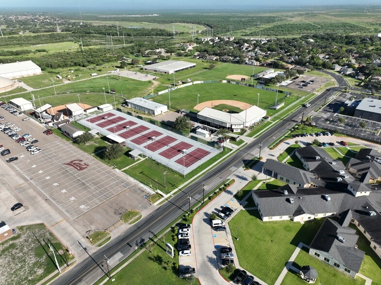 4102 Wildcat Dr, Corpus Christi, TX for sale - Building Photo - Image 3 of 4