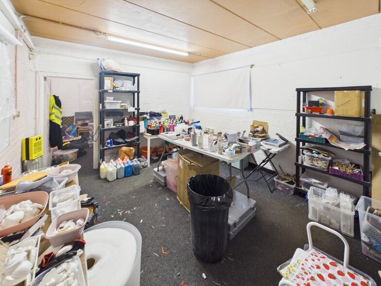 208 Western Rd, Kilmarnock for lease - Building Photo - Image 3 of 5