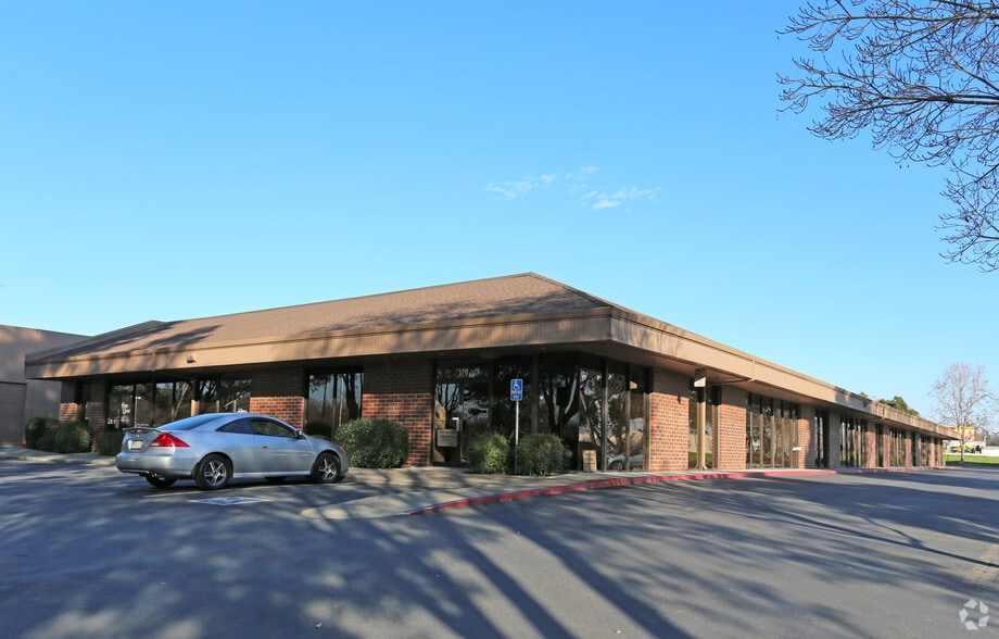 313 Earhart Way, Livermore, CA for lease - Building Photo - Image 2 of 4