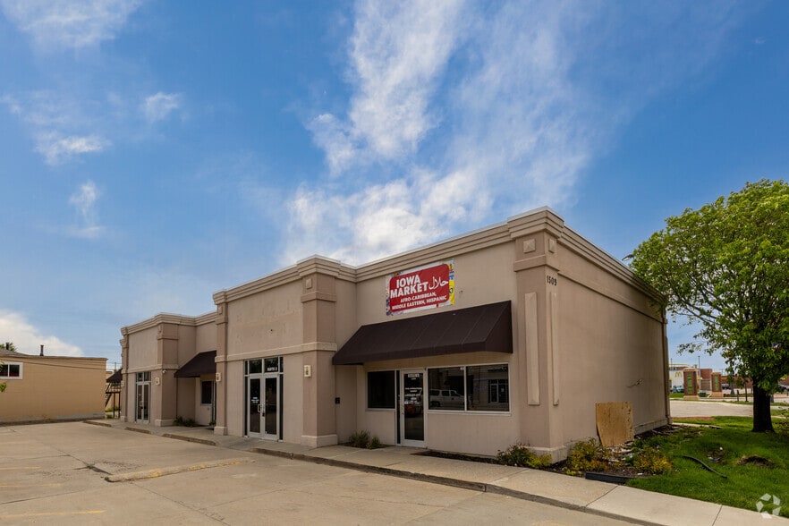 1509 W Broadway, Council Bluffs, IA for lease - Primary Photo - Image 2 of 19
