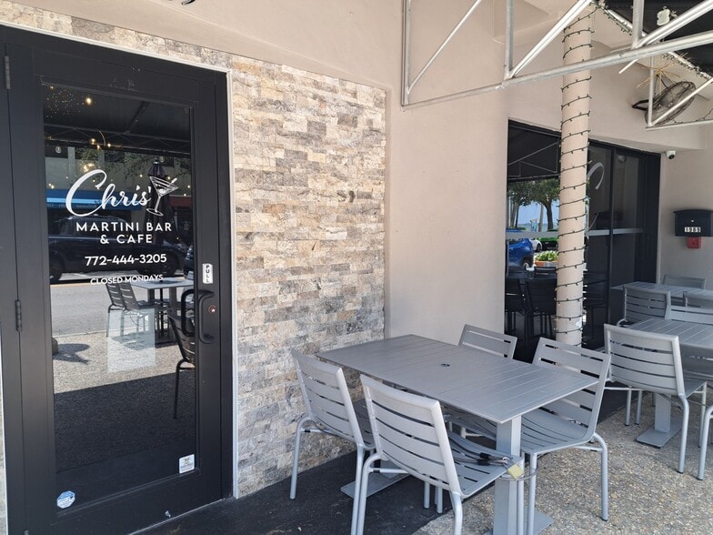 1959-3310 NE Jensen Beach Blvd, Jensen Beach, FL for lease - Building Photo - Image 1 of 2