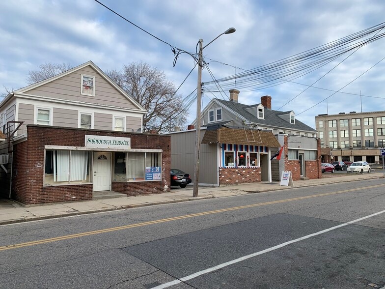 69 N Main St, Woonsocket, RI for sale - Building Photo - Image 1 of 1