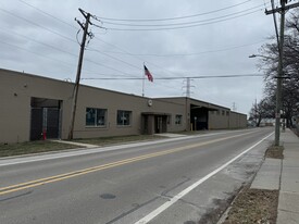 2330-2400 Gainsboro St, Ferndale MI - Warehouse