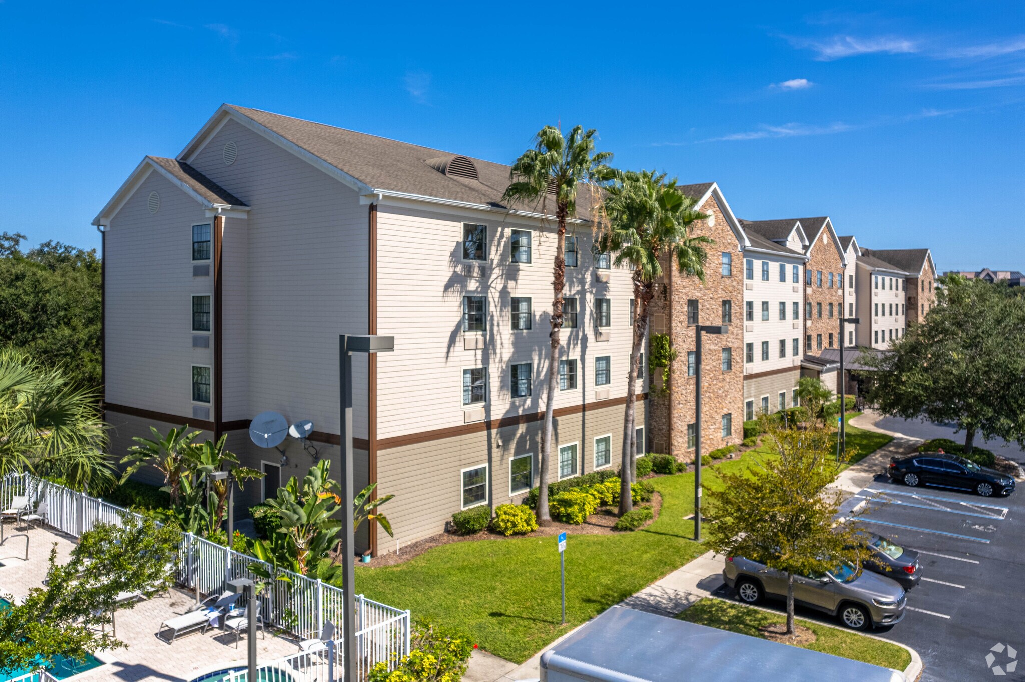 3624 N Falkenburg Rd, Tampa, FL for sale Primary Photo- Image 1 of 14