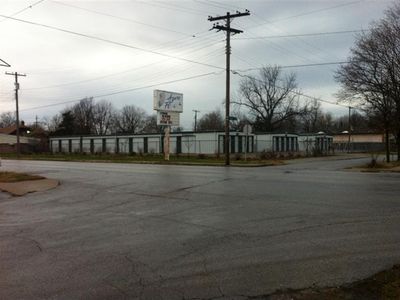 2201 W College St, Springfield, MO for sale Primary Photo- Image 1 of 1