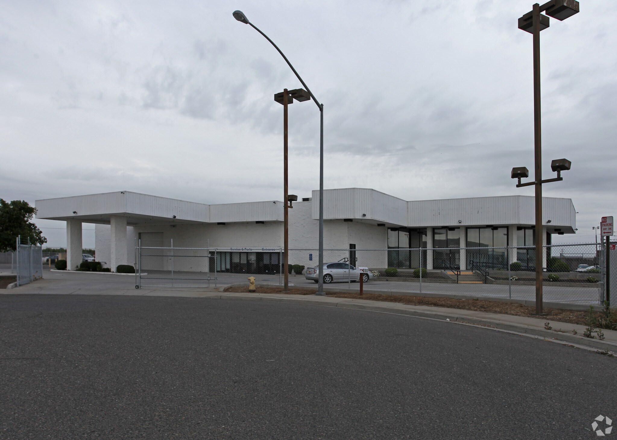 230 Auto Center Ct, Modesto, CA for sale Primary Photo- Image 1 of 1