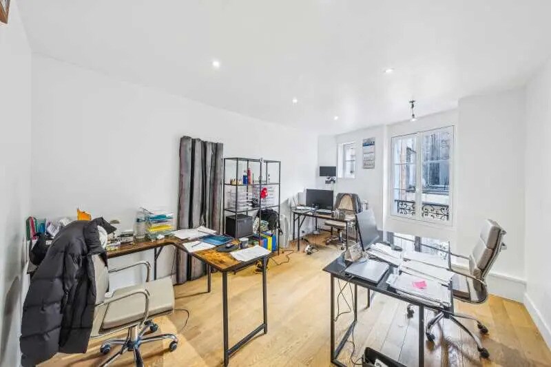 Office in Paris for sale - Interior Photo - Image 3 of 15