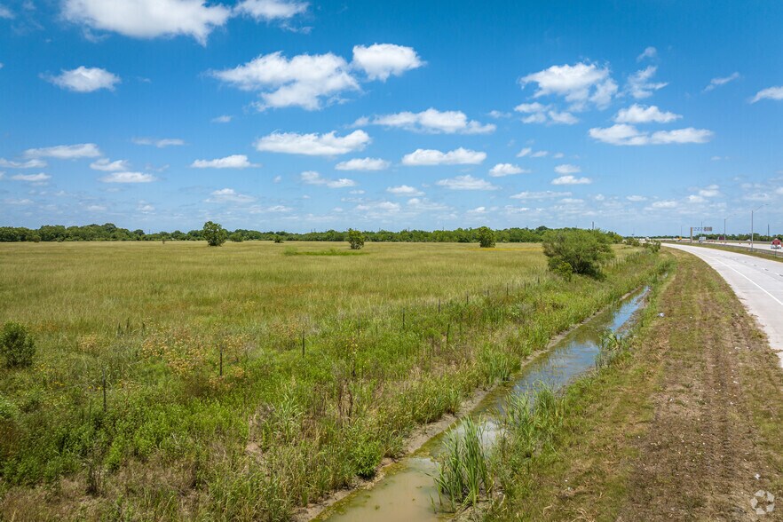 Highway 59 and S 1st Street, Beasley, TX 77417 Beasley Land