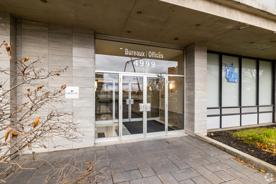 4999 Rue Sainte-Catherine O, Westmount, QC for lease - Building Photo - Image 2 of 11