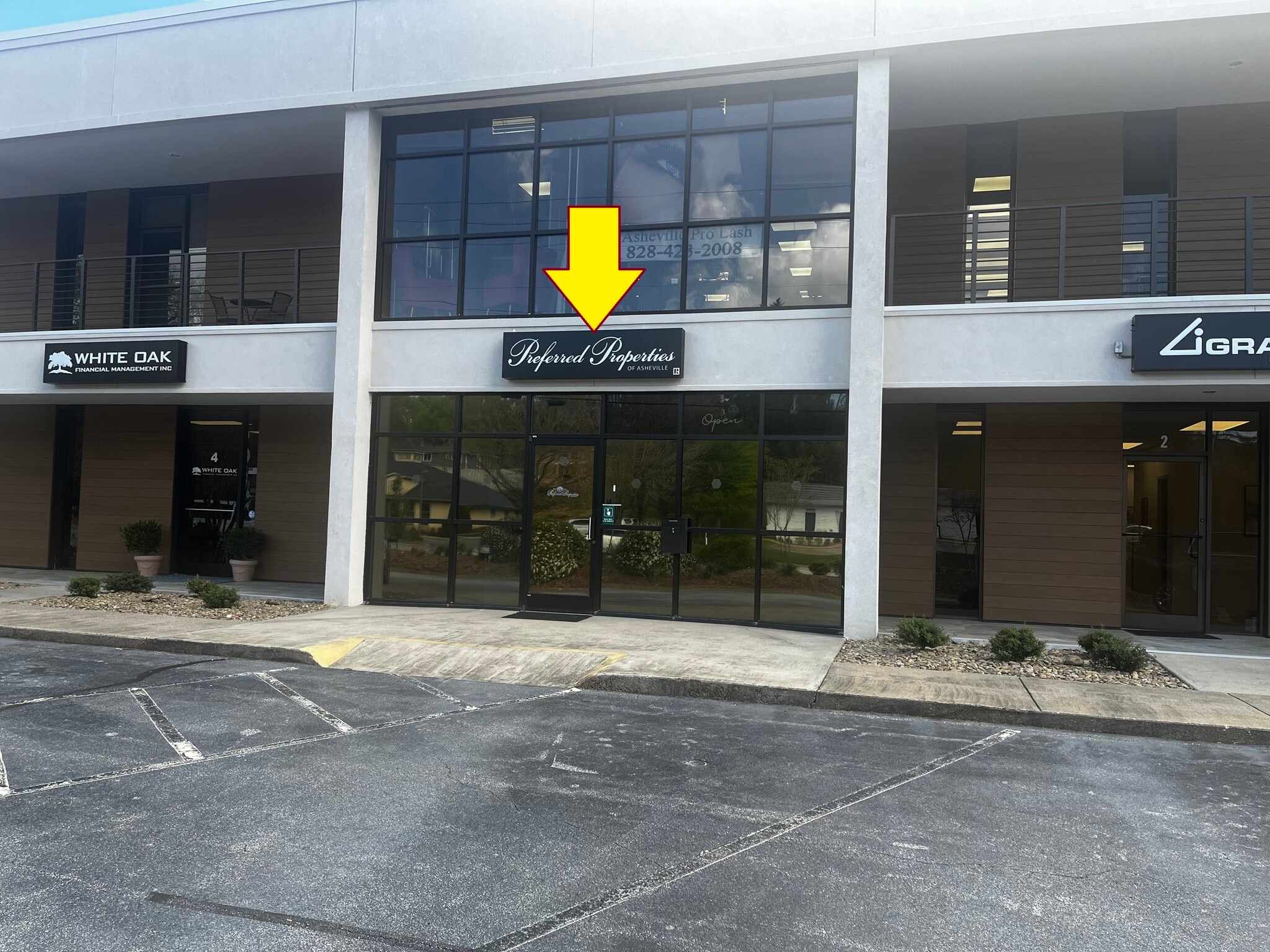 1270 Hendersonville Rd, Asheville, NC for lease Building Photo- Image 1 of 7