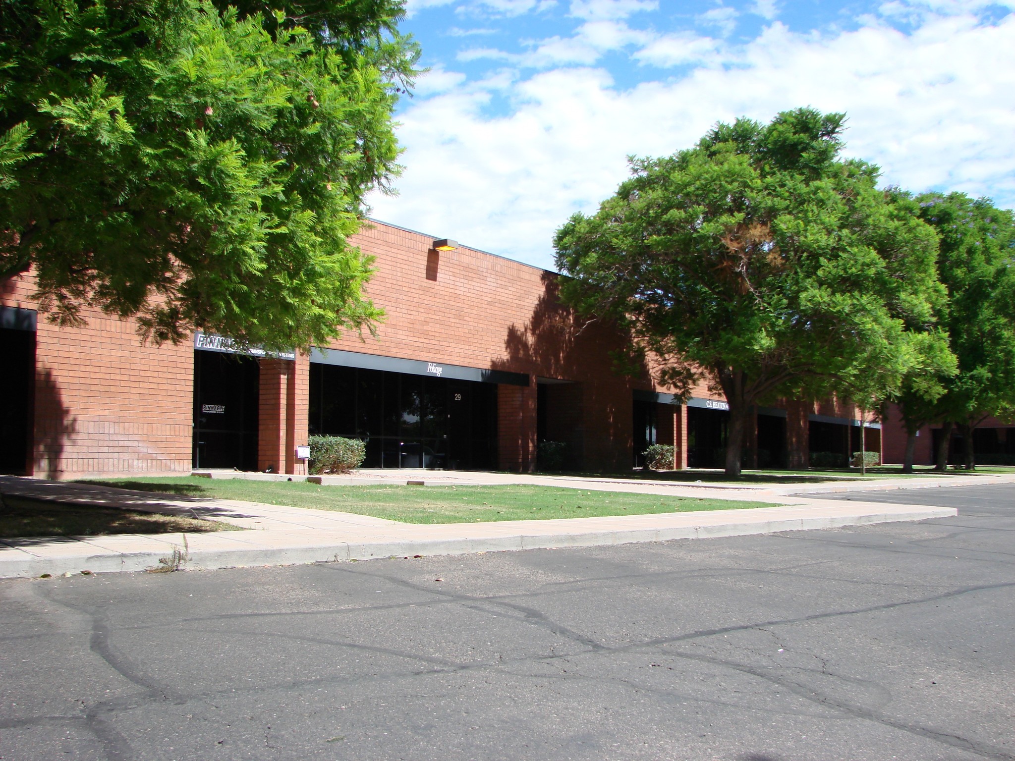 2150 S Country Club Dr, Mesa, AZ for lease Primary Photo- Image 1 of 7