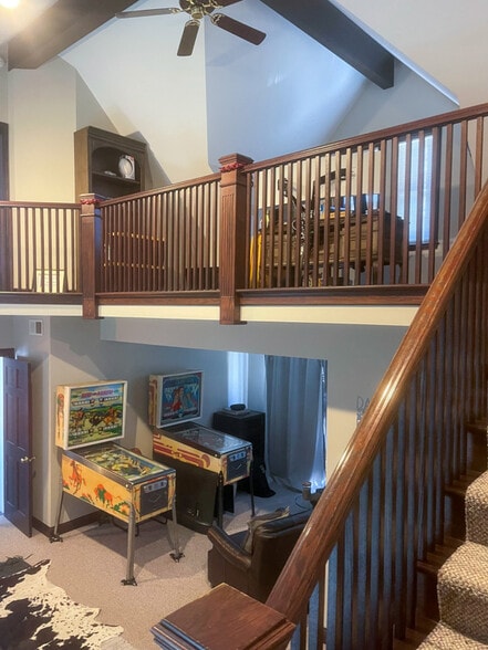 North Lincoln and Houston St Portfolio portfolio of 3 properties for sale on LoopNet.com - Interior Photo - Image 3 of 49