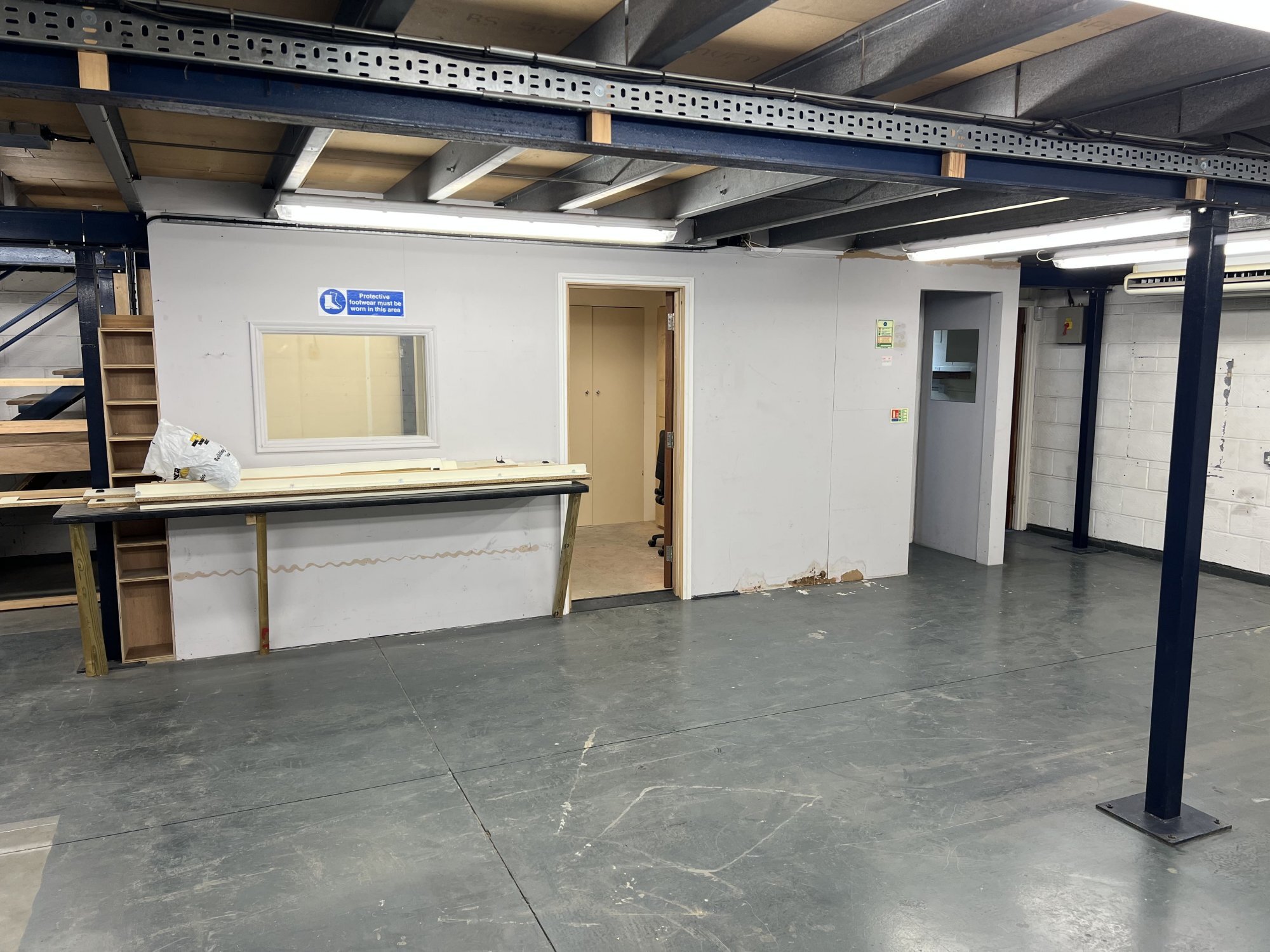 Juliet Way, South Ockendon for lease Interior Photo- Image 1 of 2