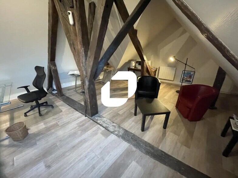 Office in Épernay for lease - Building Photo - Image 3 of 6