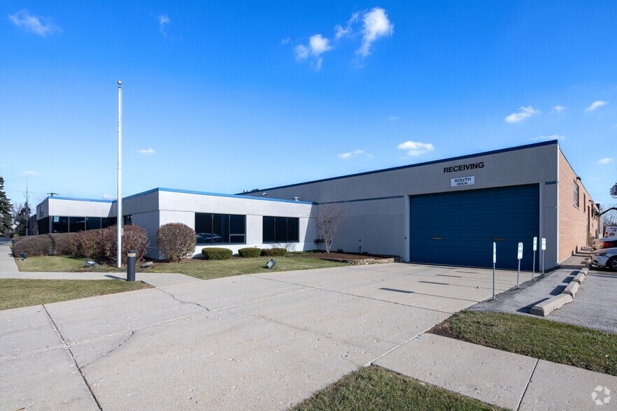 1111 S Wheeling Rd, Wheeling, IL 60090 Block & Co