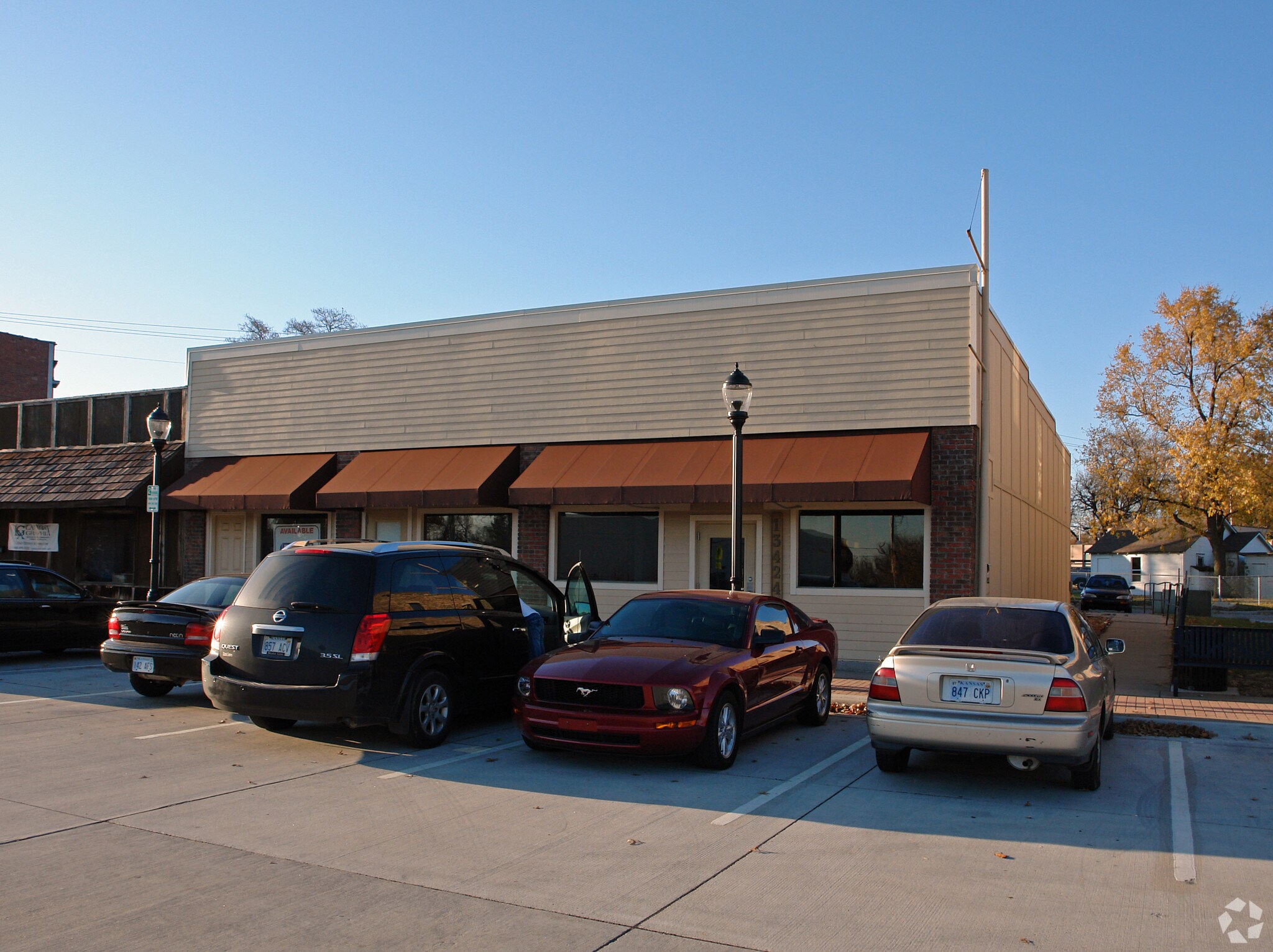 13424-13434 Santa Fe, Lenexa, KS for sale Primary Photo- Image 1 of 1