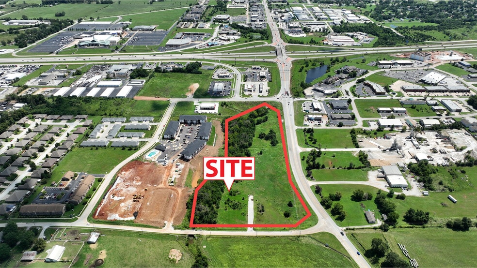 CC, Ozark, MO for lease - Building Photo - Image 3 of 10