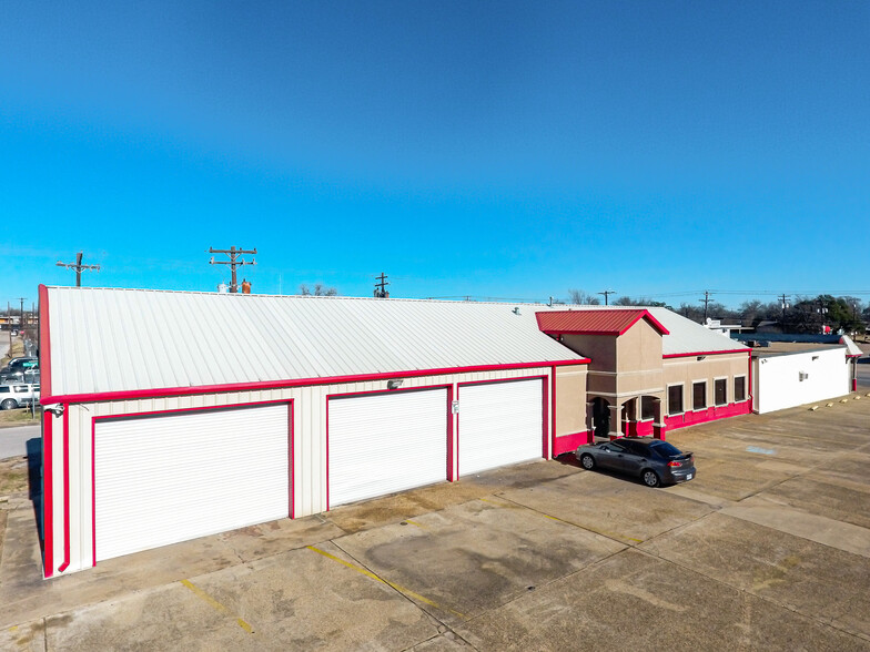 2700 S Texas Ave, Bryan, TX for sale - Building Photo - Image 1 of 17