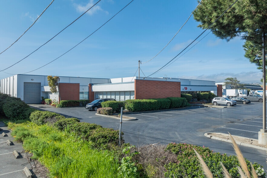 268-270 Lawrence Ave, South San Francisco, CA for lease - Building Photo - Image 2 of 13