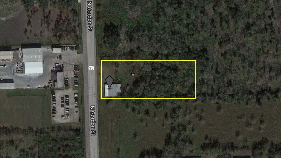 2770 N Gordon St, Alvin, TX for sale - Building Photo - Image 1 of 1