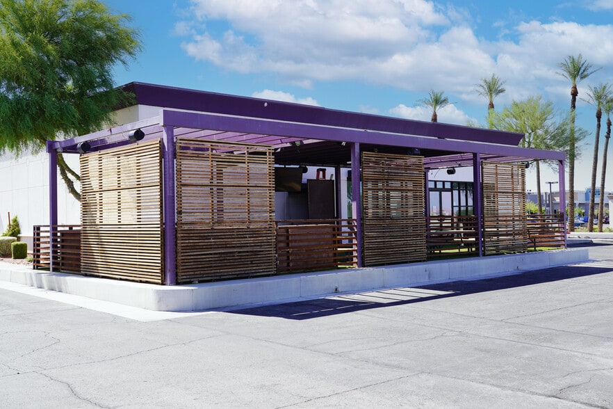 221 N Stephanie St, Henderson, NV for lease - Building Photo - Image 3 of 6