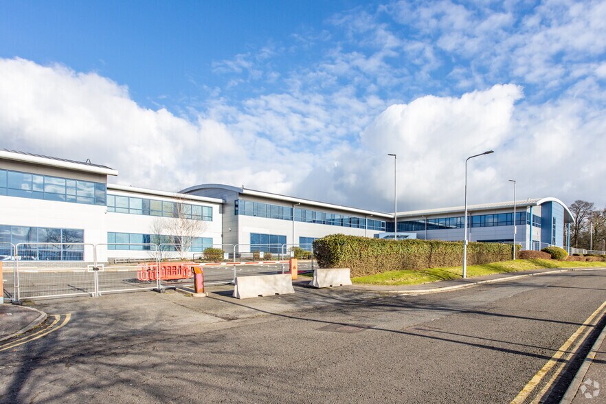 Viking Way, Rosyth for lease - Primary Photo - Image 2 of 10