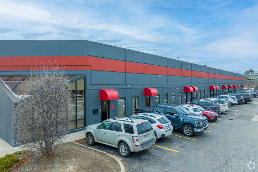 24615-24639 Halsted Rd, Farmington Hills, MI for lease - Building Photo - Image 1 of 8