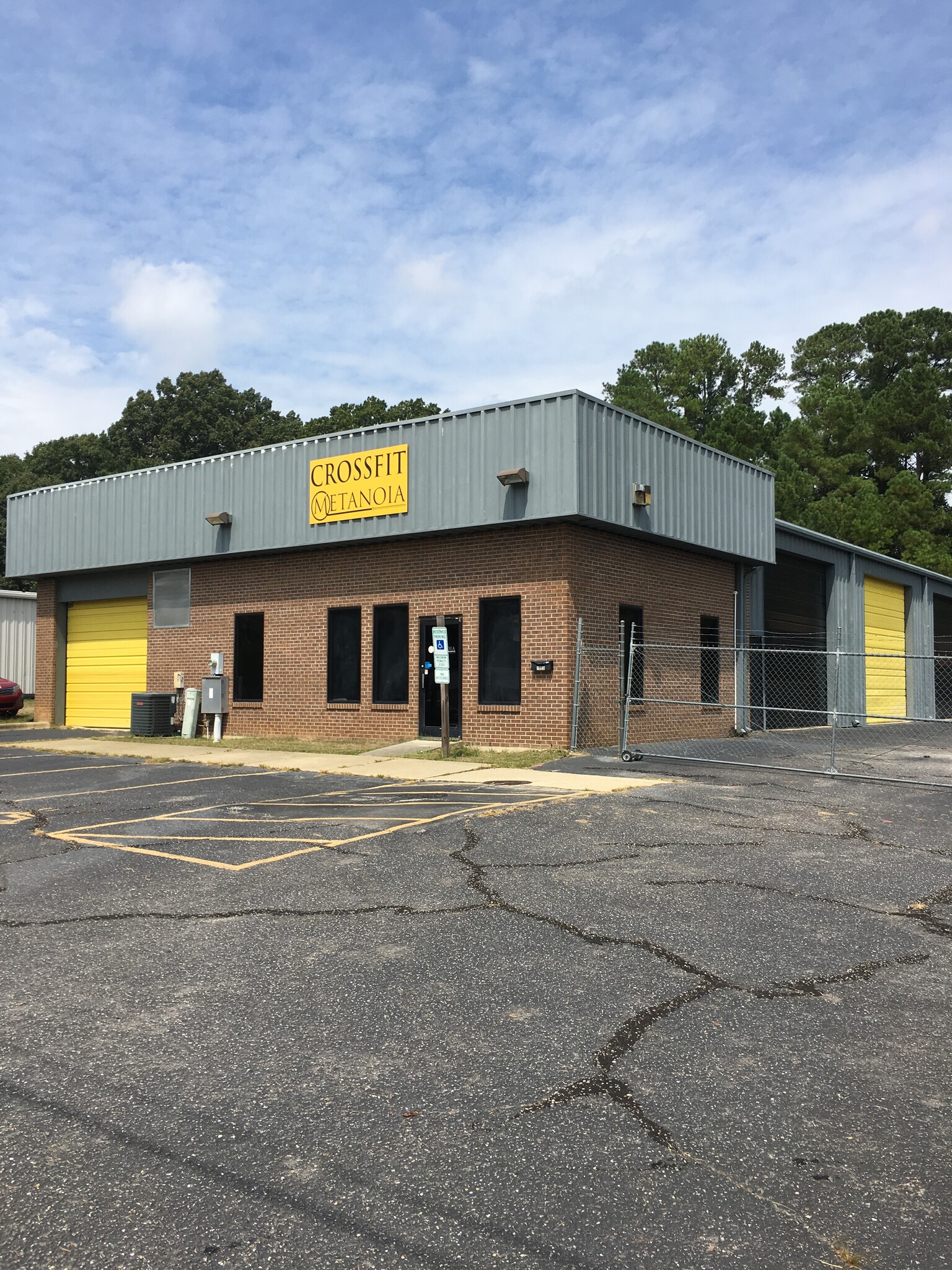 1033 Pamalee Dr, Fayetteville, NC for sale Building Photo- Image 1 of 6