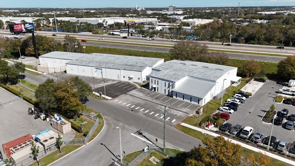 1030 S 86th St, Tampa, FL for lease - Building Photo - Image 2 of 25