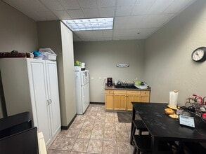 639 Isbell Rd, Reno, NV for lease Interior Photo- Image 2 of 4