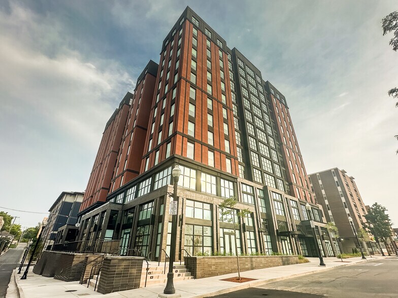 114 Hetzel St, State College, PA for lease - Building Photo - Image 1 of 7