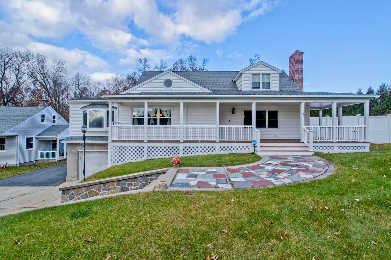 860 Plumtree Rd, Springfield, MA 01118