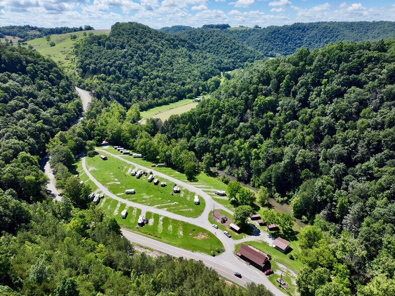 2042 Forge Ridge Rd, Harrogate, TN 37752 - River Forge RV Park