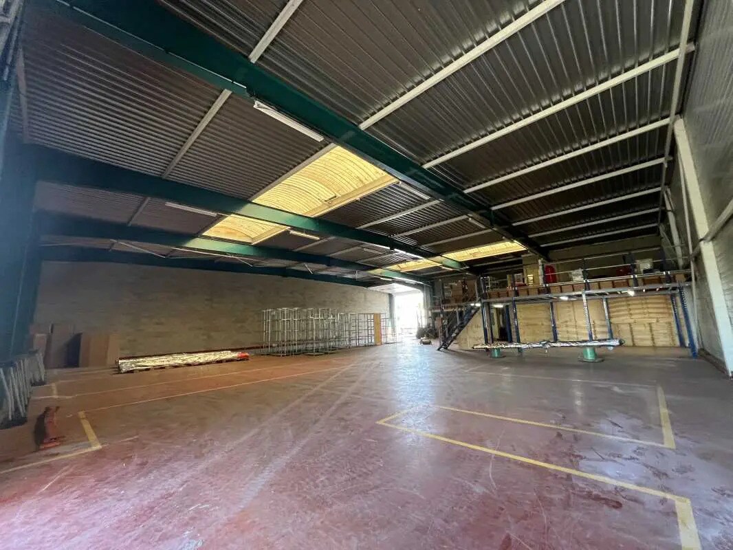 20 Rue Des Cerisiers, Lisses for lease Interior Photo- Image 1 of 3