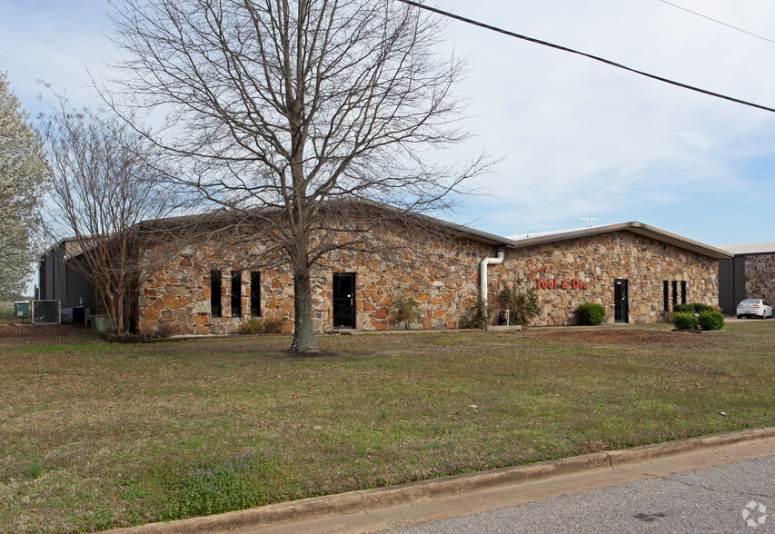 8470 Summit Cv, Olive Branch, MS for lease - Building Photo - Image 3 of 6