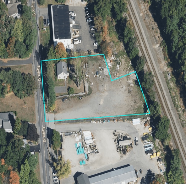 82 Taylor Street, Littleton, MA 01460