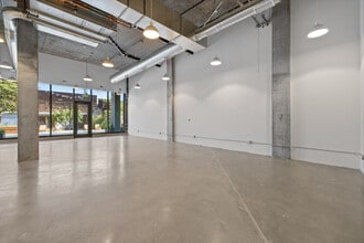 525 S Santa Fe Ave, Los Angeles, CA for lease Building Photo- Image 2 of 7